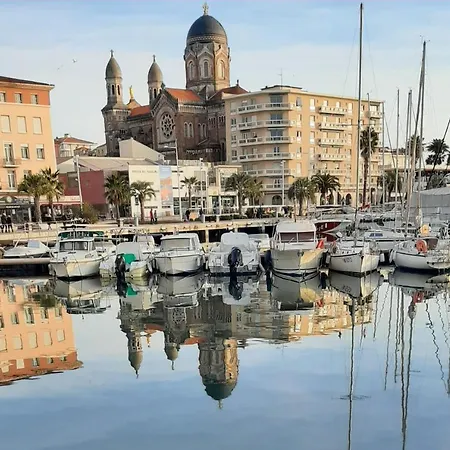 Grand Studio Spacieux Et Climatise * Saint-Raphaël