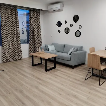 Appartement Grand Studio Spacieux Et Climatise *
